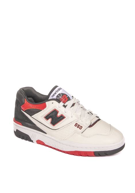 White/red 550 sneaker NEW BALANCE | 550USTR-WHITE/RED